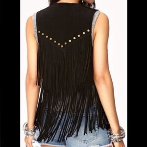 Forever 21 Girls Black Fringe Sleeveless Vest
